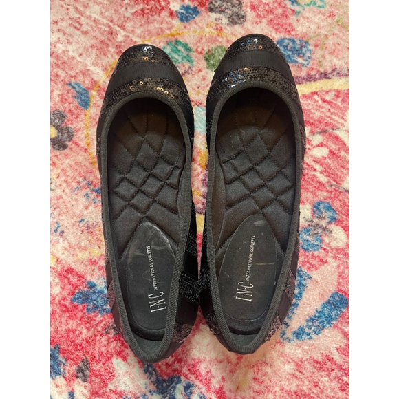 Women's INC Black‎ Sequin Flats Size 7M
Worn once - Picture 4 of 6